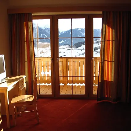 Kelle Hotel 4*