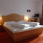 Kelle Hotel Fiss